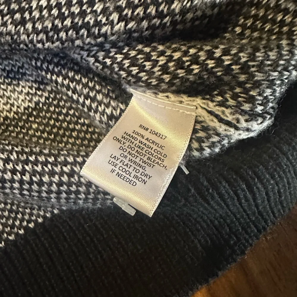 Derek Heart Yin Yang Cardigan Medium Black Cropped Y2K Grunge Knit Sweater